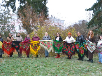 День української хустки